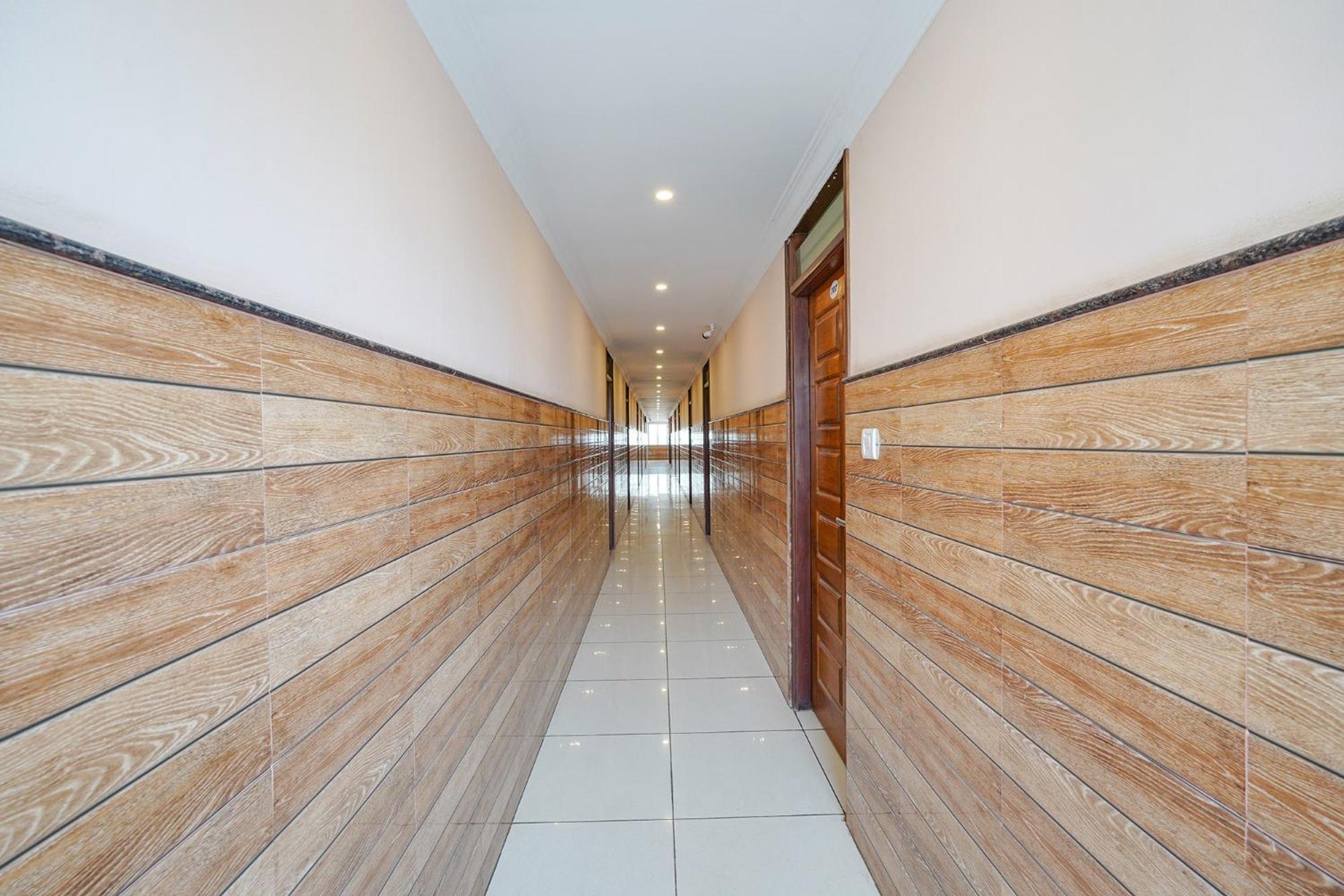 Fabhotel Bns Comforts Bangalore Exterior photo