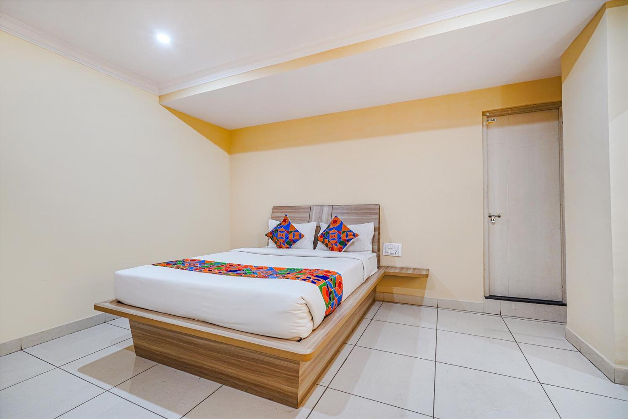 Fabhotel Bns Comforts Bangalore Exterior photo